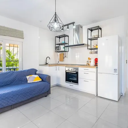Calas C Y E Apartment *