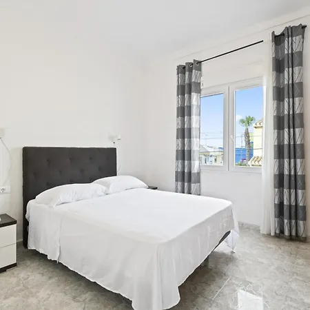 Calas C Y E Apartamento